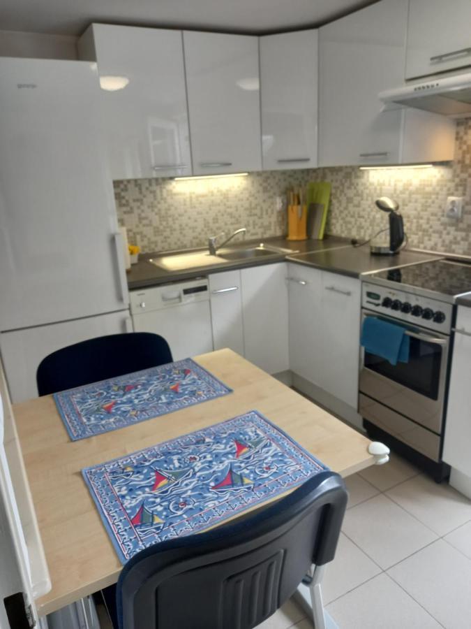 Apartment With Garden Access Szczecin Eksteriør bilde