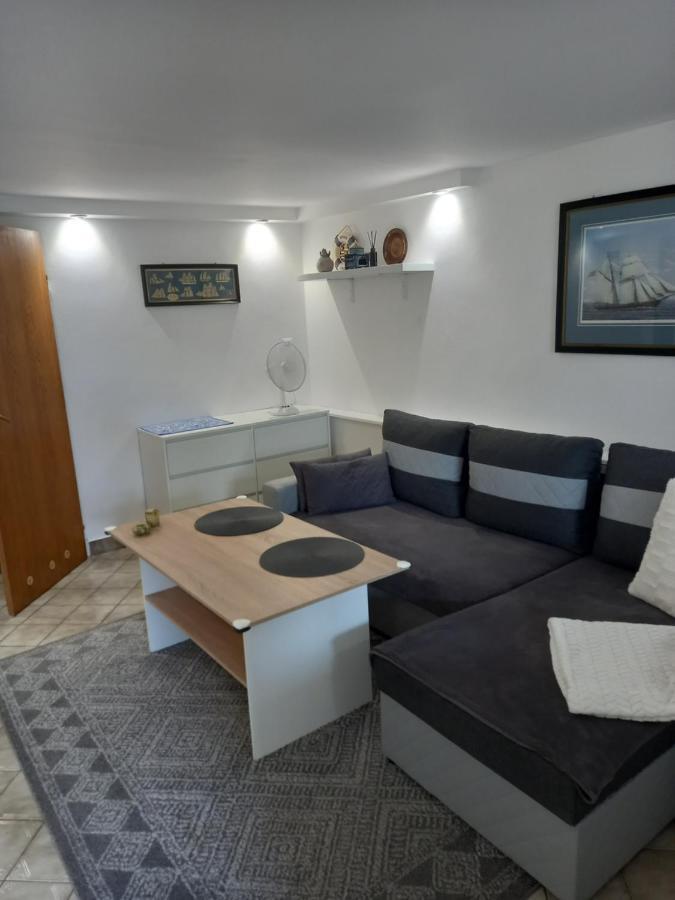Apartment With Garden Access Szczecin Eksteriør bilde
